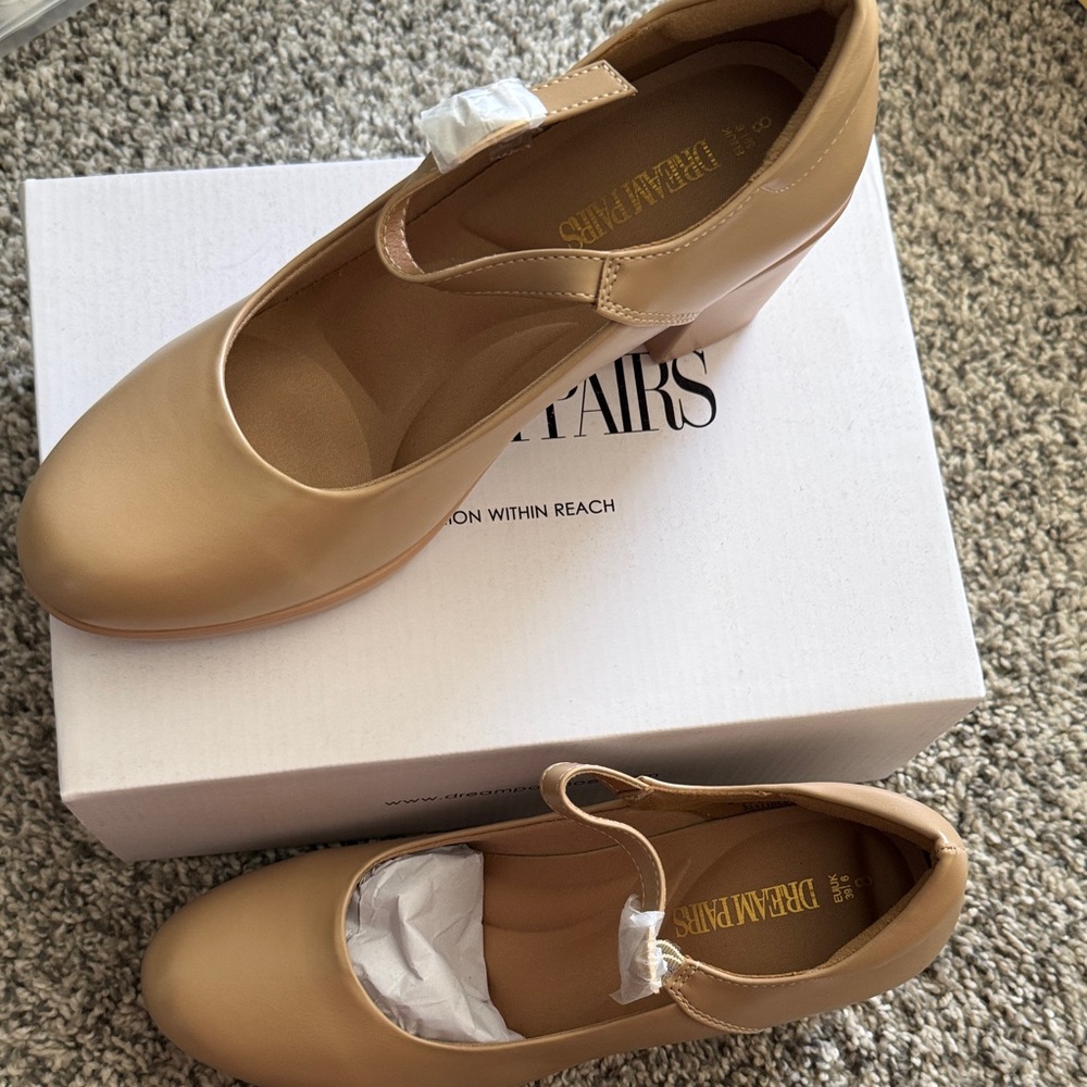 Dream Pairs Women's Classic Beige Heels